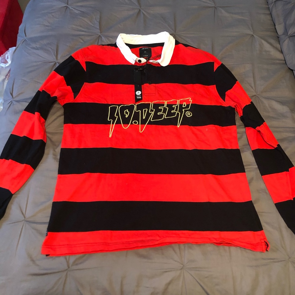 10 Deep Long Sleeve Shirt